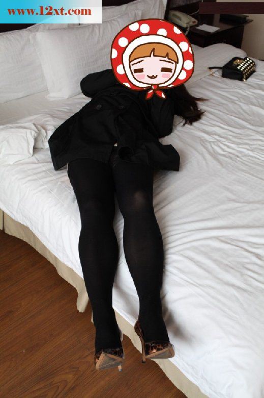 喜欢叉着腿的美少妇 [15P]